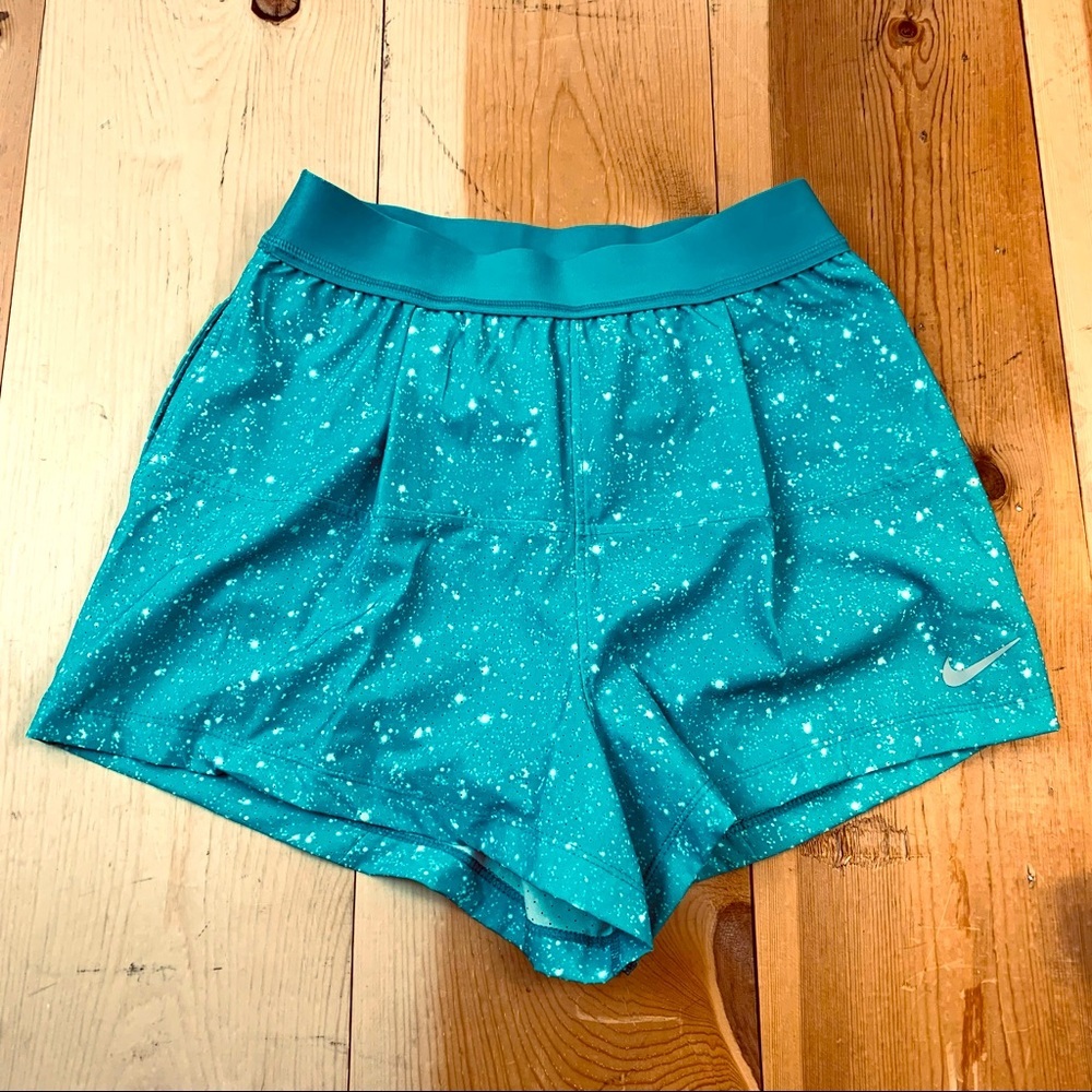 Nike Dri-Fit turquoise print tennis shorts S - Picture 1 of 13